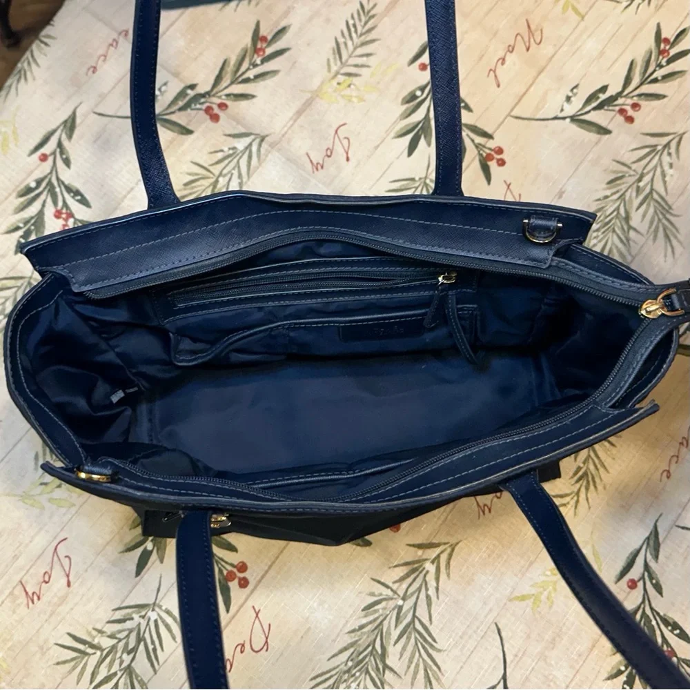 Large Michael Kors Tote - Nylon & Leather - Navy Blue - EUC - Shoulder Purse - Picture 7 of 13